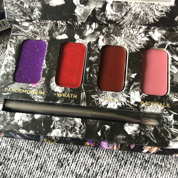 Urban Decay Urban Vices Lip Kit - Picture 2 of 4